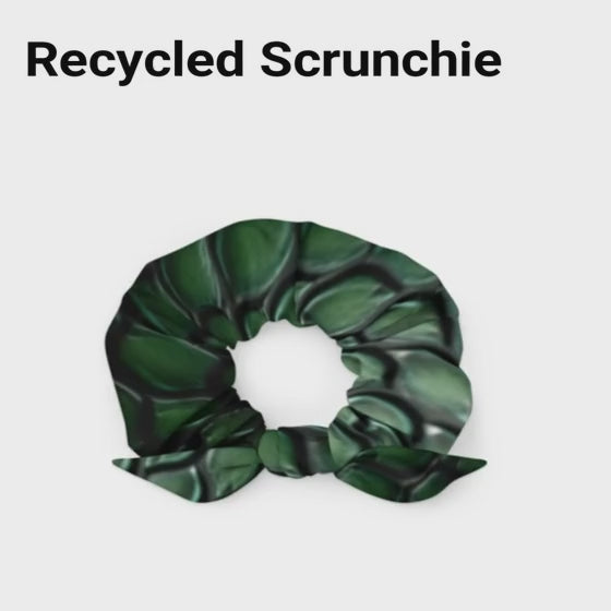 THE SCRUNCHIE 3