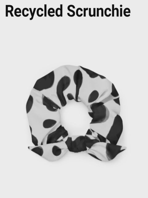 THE SCRUNCHIE 2.