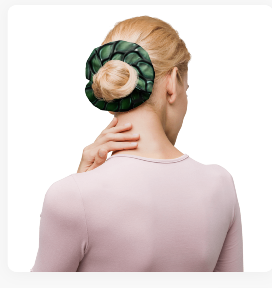 THE SCRUNCHIE 3